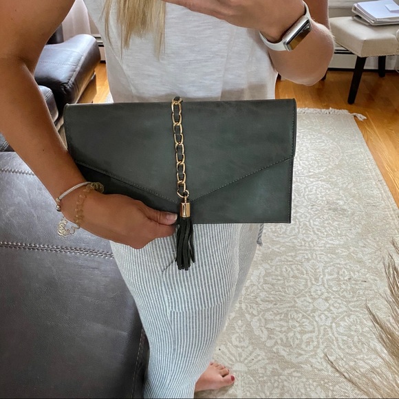 Faux suede gray clutch - Picture 2 of 6